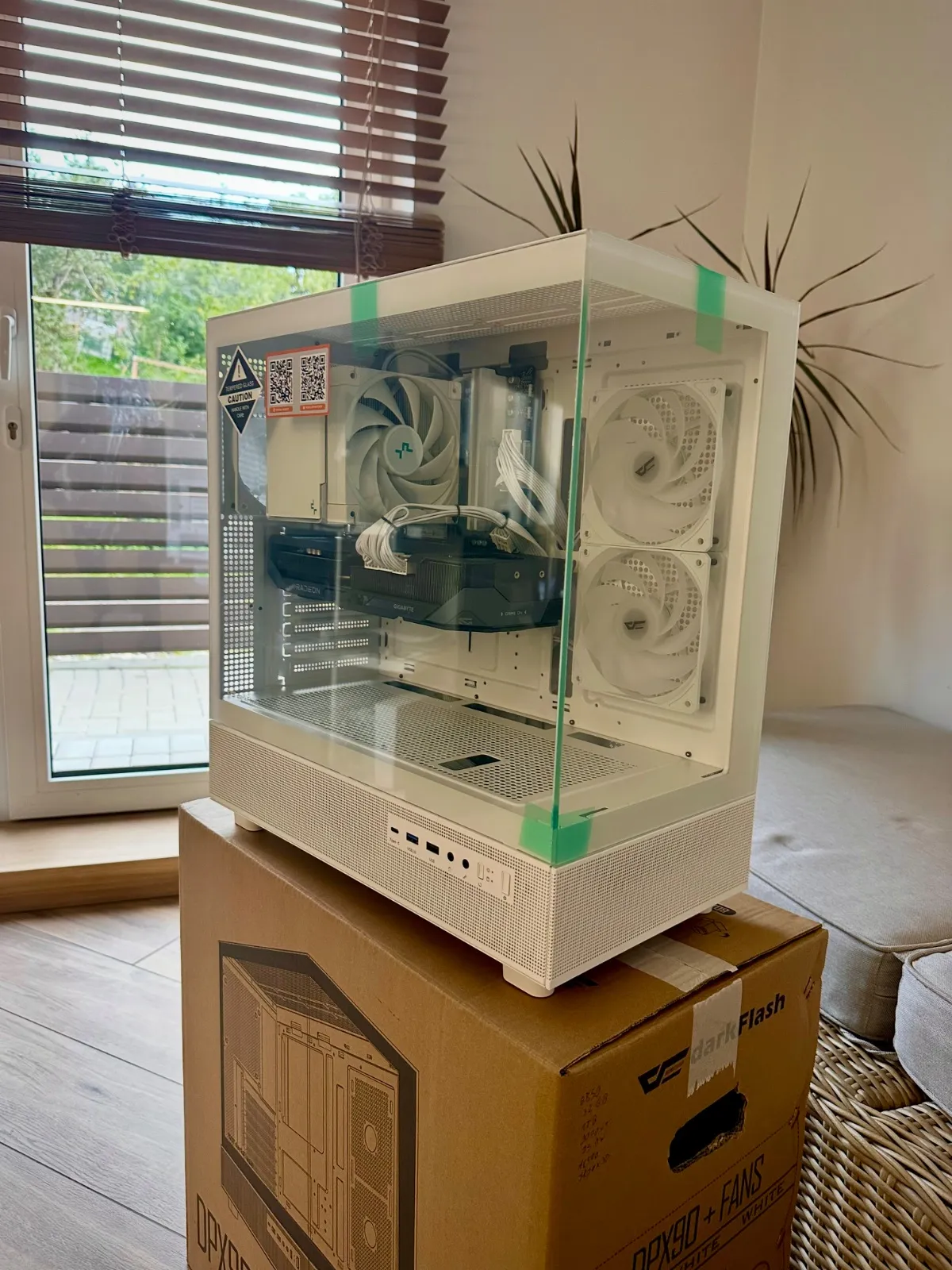Ryzen 7 7800x3d, 32gb, 1tb, rx 9070xt 16gb